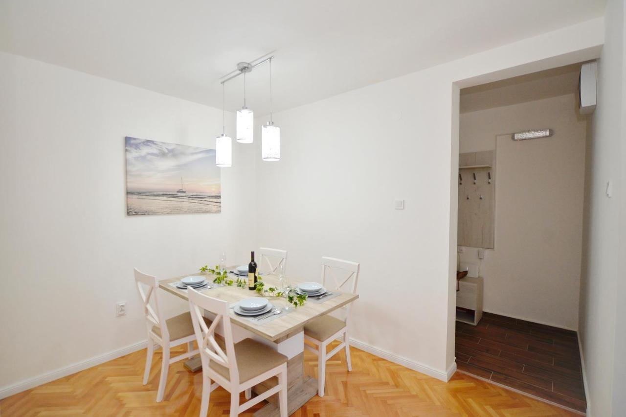 Unico Apartman Kotor Exteriör bild