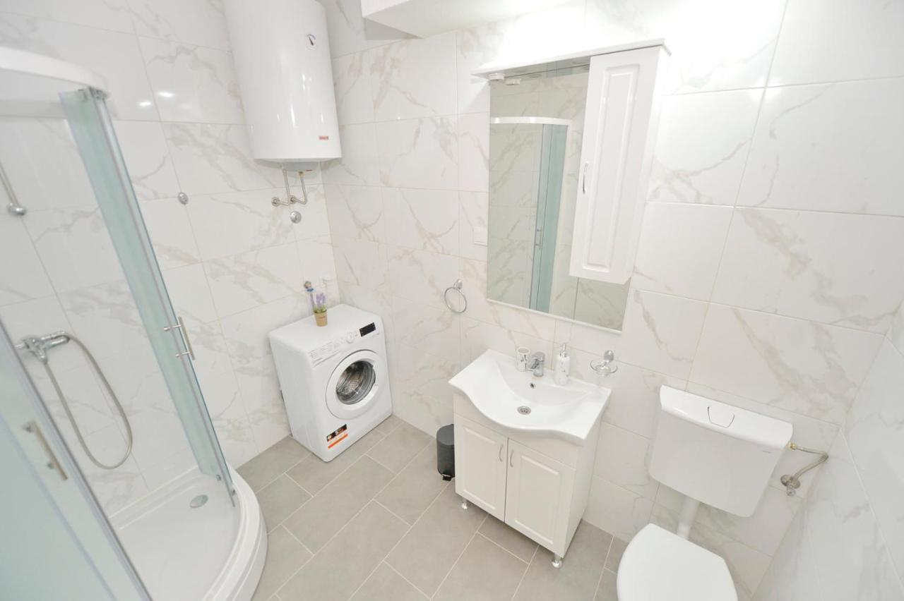 Unico Apartman Kotor Exteriör bild